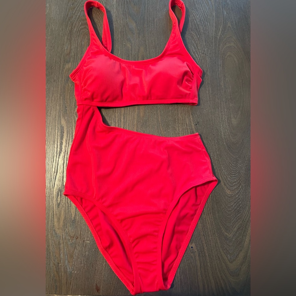 Kona Sol Side Cut Out One Piece Red Swimsuit NWOT Size Small - Picture 3 of 6